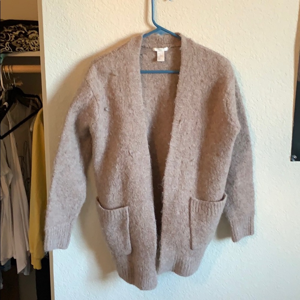 H&M tan sweater